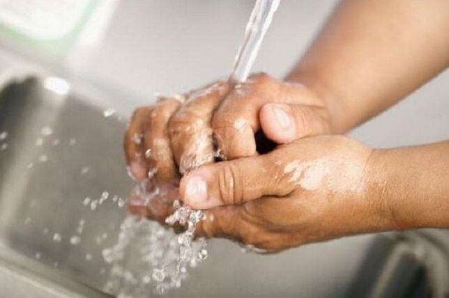 Infection par l'eau dans un approvisionnement en eau